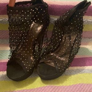 Bedazzled black open toe heel/heeled boots